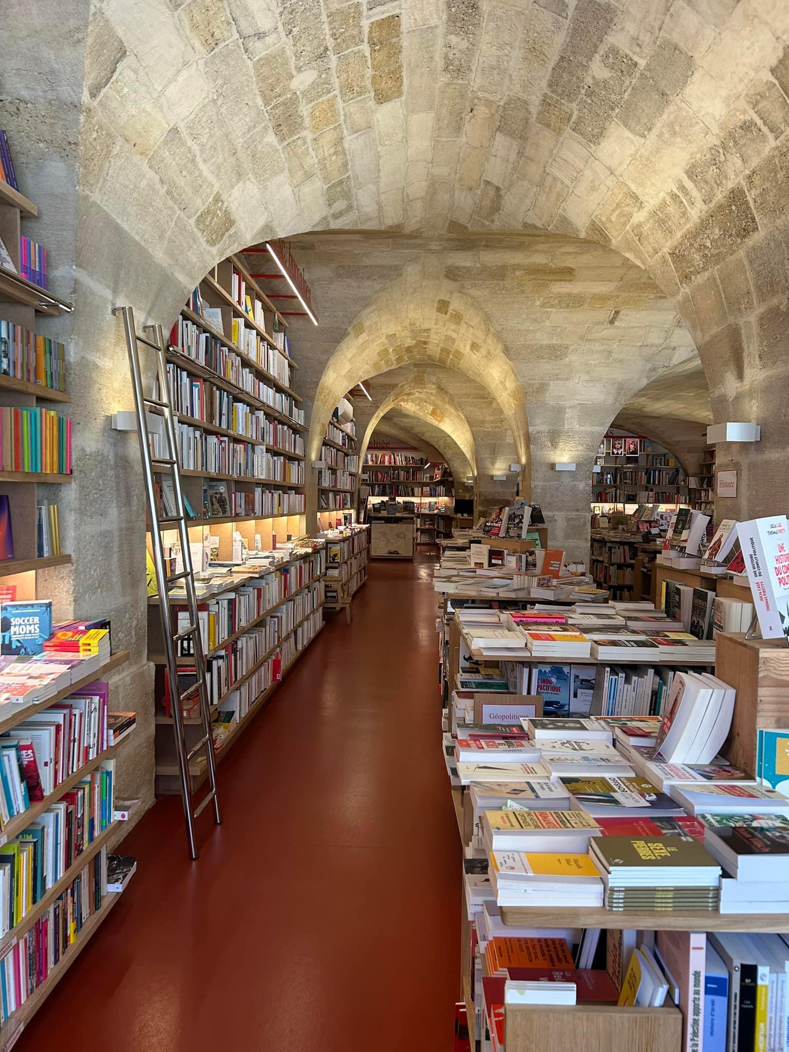 LIBRAIRIE LA MACHINE À LIRE